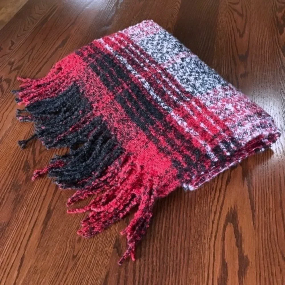 Lovely Canadiana Buffalo Plaid Scarf Blanket Red, Black & White - Picture 6 of 8